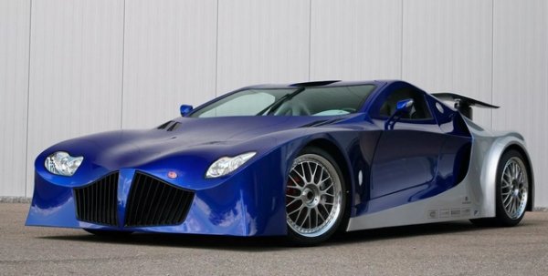 На снимката е сериен суперавтомобил Faster One, който швейцарската компания Weber Sport Cars искаше да продава серийно. Колата е показана на събитието Top Marques 2008 в Монако, където основателят на компанията Роман Вебер и неговите хора акумулират вълна от неодобрение година по-рано.

Предвижда се да сглобяват няколко автомобила годишно на цена от около милион евро, но за щастие на естетите това не се случва. Нито един Faster One, който е грозен от всякакъв ъгъл, не е пуснат и проектът тихо изчезна.